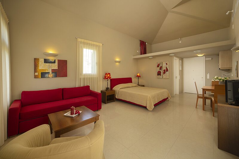Doubles — Room 31 — Deluxe • King size bed